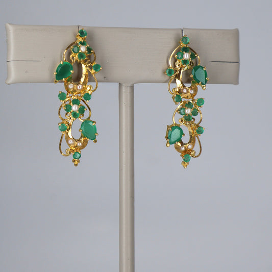 22K Yellow Gold Dangle Earrings 114