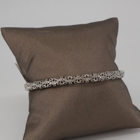 18KW .45CTW ROUND DIAMOND PAVE SET WAVE PATTERN BANGLE  DB9302
