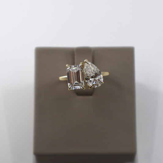 LAB GROWN 14KY 2.08CT EMERALD CUT E/VVS2 1.57 PEAR SHAPE F/VS1 DIAMOND RING (IGI CERTIFIED) LABDRCD775