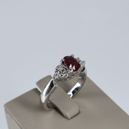 14KW 6 ROUND DIAMOND .36CTW / 7X5MM OVAL RUBY RING  DRCR1026