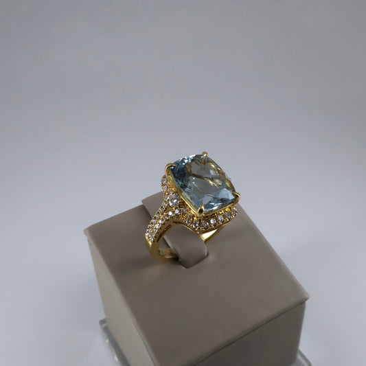 18KY .71CTW 56 ROUND DIAMOND / 6.70 CUSHION CUT AQUAMARINE WITH DIAMOND HALO / DOUBLE ROW DIAMOND BAND DRCM4510