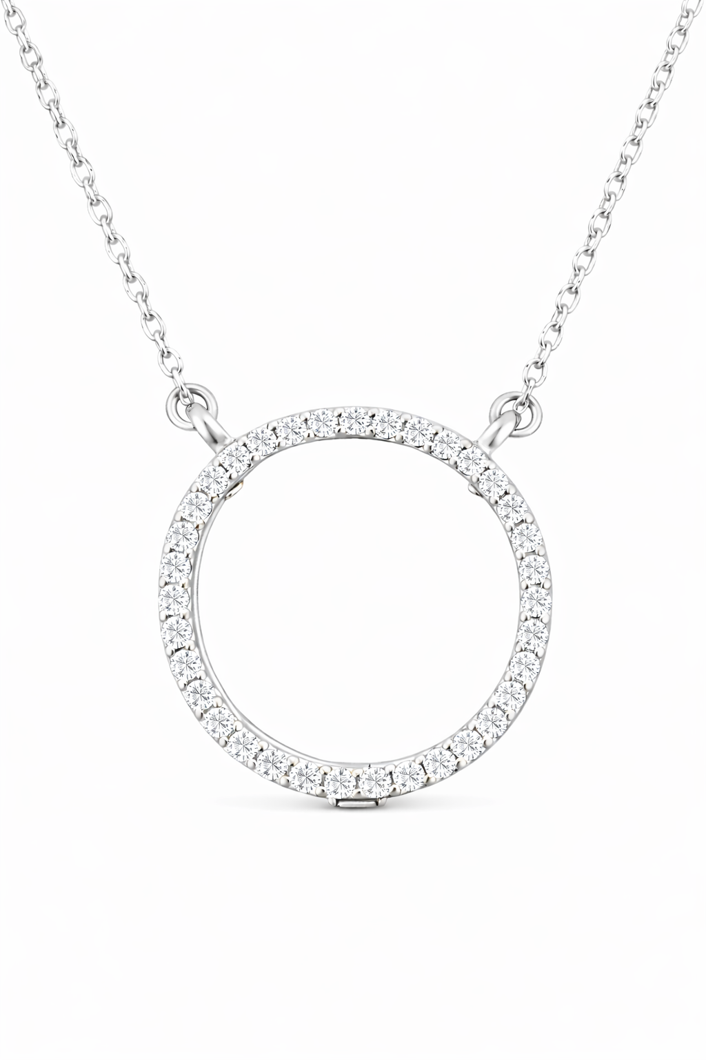 silver-necklace-with-diamonds