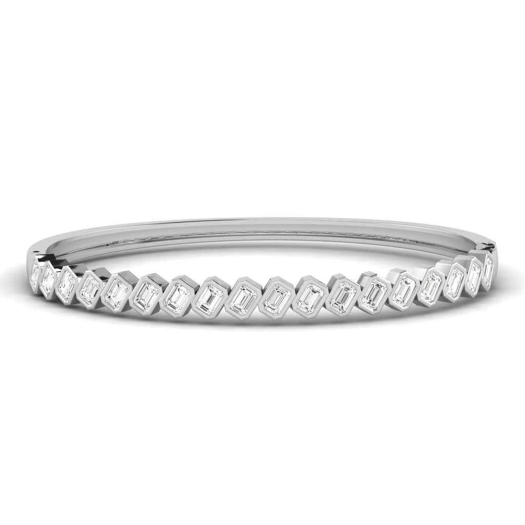 slanted-emerald-bezel-bangle-FBG1674.00W1417cm