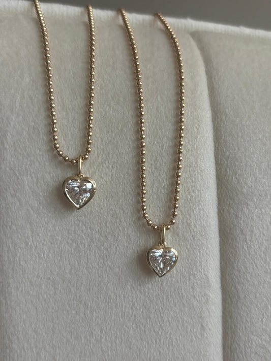 heart-bezel-pendant-with-ball-chain-P92HS1.00Y1416-18