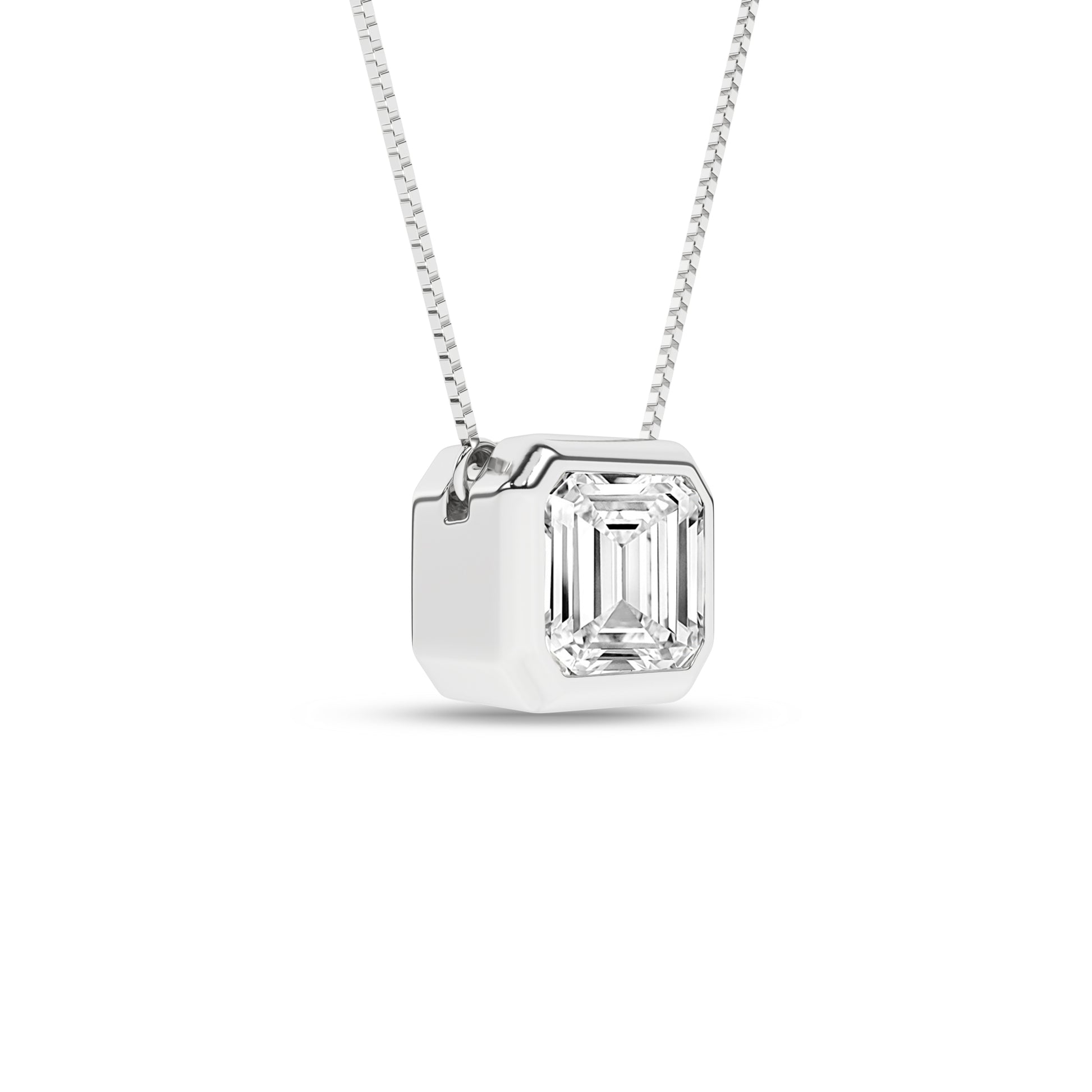 Bezel-Set Solitaire Pendant (Emerald)