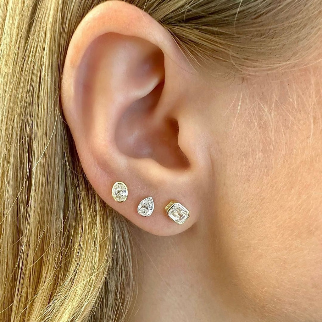pear-bezel-studs-EBPS0.50W14