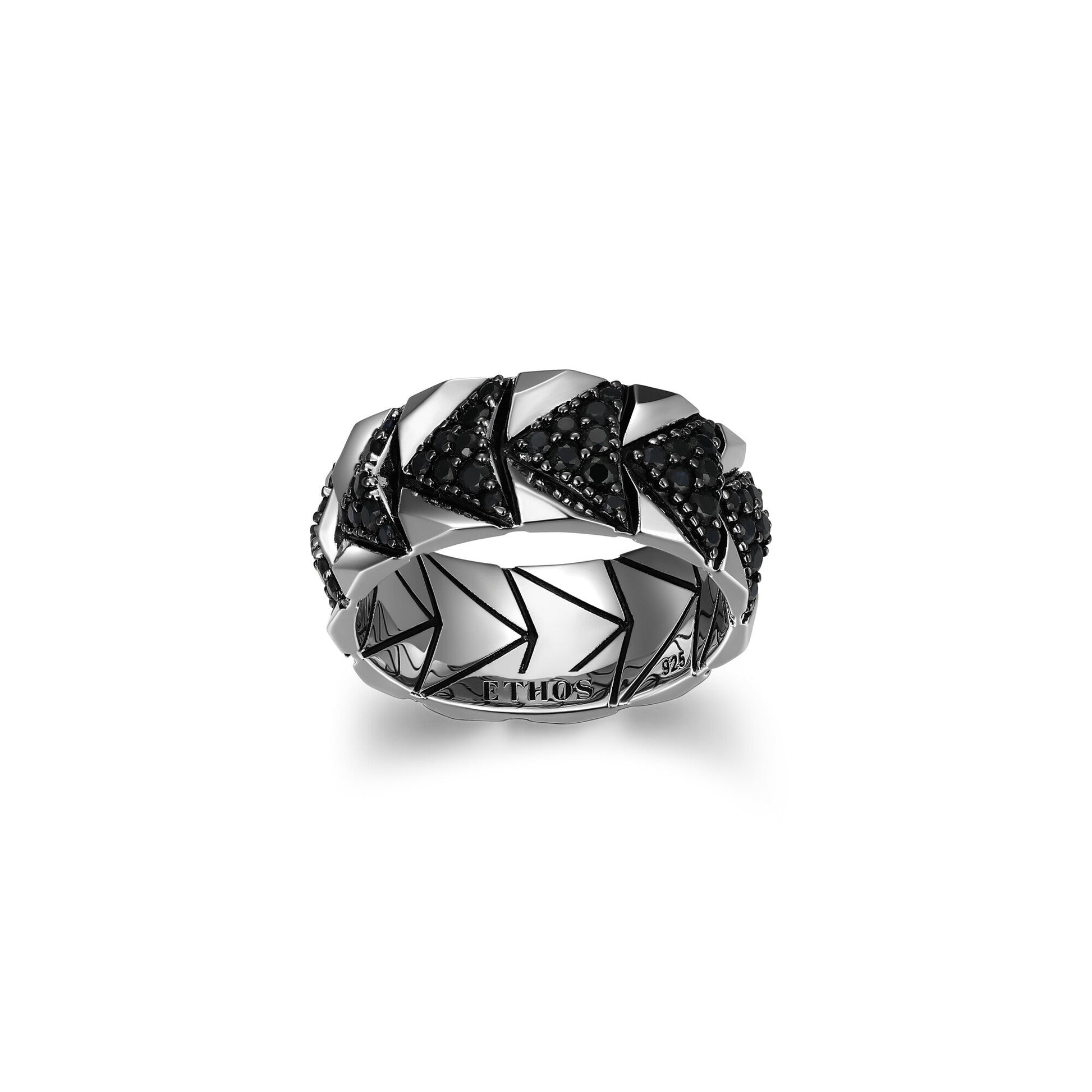 ur06-chevron-rhodium-and-gunmetal-sterling-silver-and-black-sapphire-band-ring